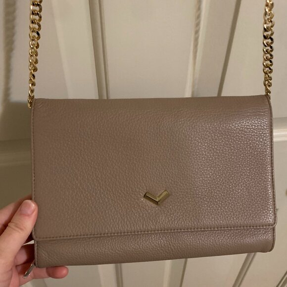 Botkier Soho Wallet Crossbody w/Gold Chain (w/Authentication Card) - Picture 3 of 7